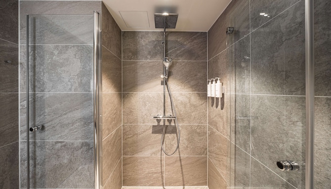 Radisson Hotel Leipzig - Superior Room - High Floor Bath
