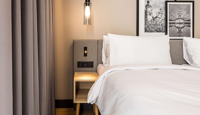 Radisson Hotel Leipzig - Standard Room - High Floor