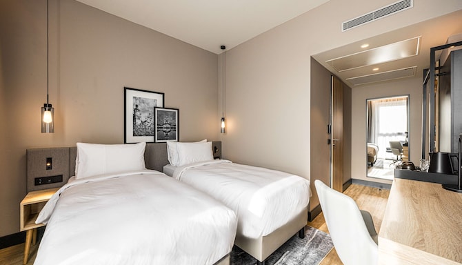 Radisson Hotel Leipzig - Standard Room - High Floor