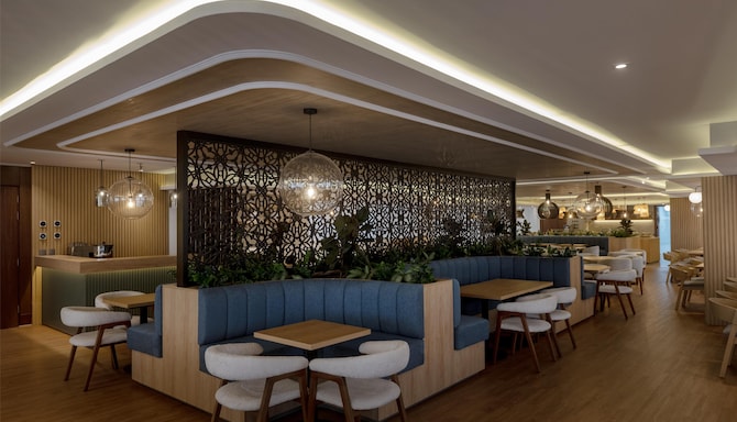 Radisson Hotel Madinah - The View Restaurant