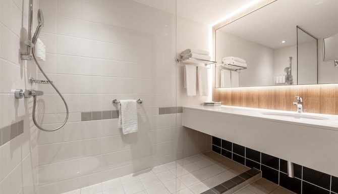 Radisson Hotel Manchester City Centre, A Verified Net Zero Hotel - Wanna w pokoju gościnnym