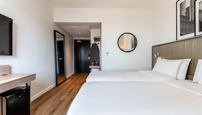 Radisson Hotel Manchester City Centre, A Verified Net Zero Hotel