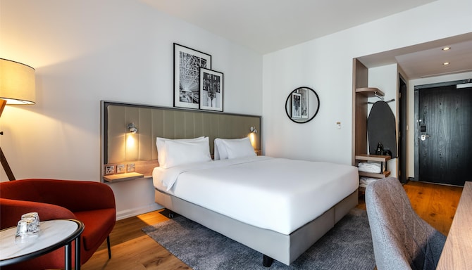 Radisson Hotel Manchester City Centre, A Verified Net Zero Hotel