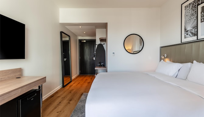 Radisson Hotel Manchester City Centre, A Verified Net Zero Hotel