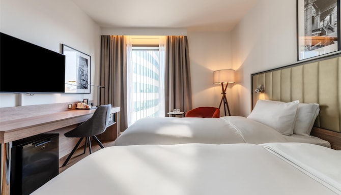 Radisson Hotel Manchester City Centre, A Verified Net Zero Hotel