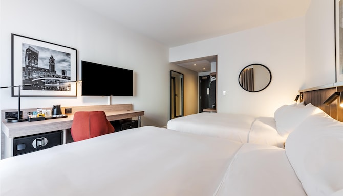 Radisson Hotel Manchester City Centre, A Verified Net Zero Hotel