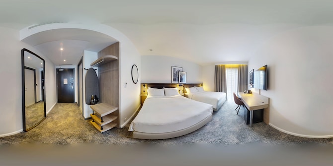 Radisson Hotel Manchester City Centre, A Verified Net Zero Hotel