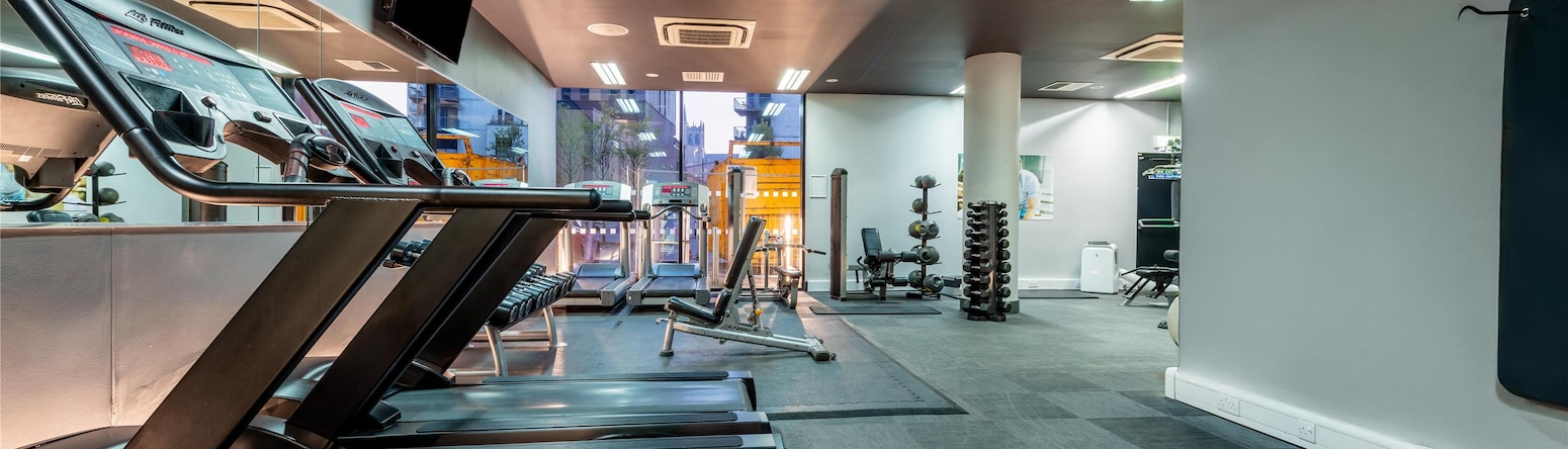 Radisson Hotel Manchester City Centre, A Verified Net Zero Hotel - Gym and Fitness Centre