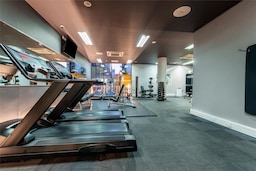 Radisson Hotel Manchester City Centre, A Verified Net Zero Hotel - Gym and Fitness Centre
