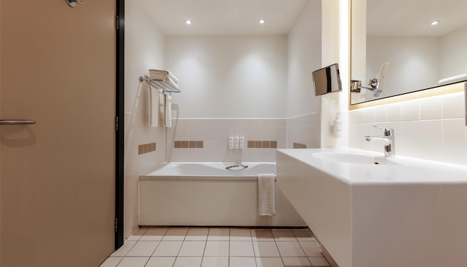 Radisson Hotel Manchester City Centre, A Verified Net Zero Hotel - Apartament kąpielowy