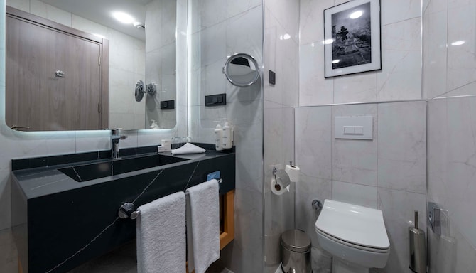 Radisson Hotel Mersin - Гостевая комната с ванной