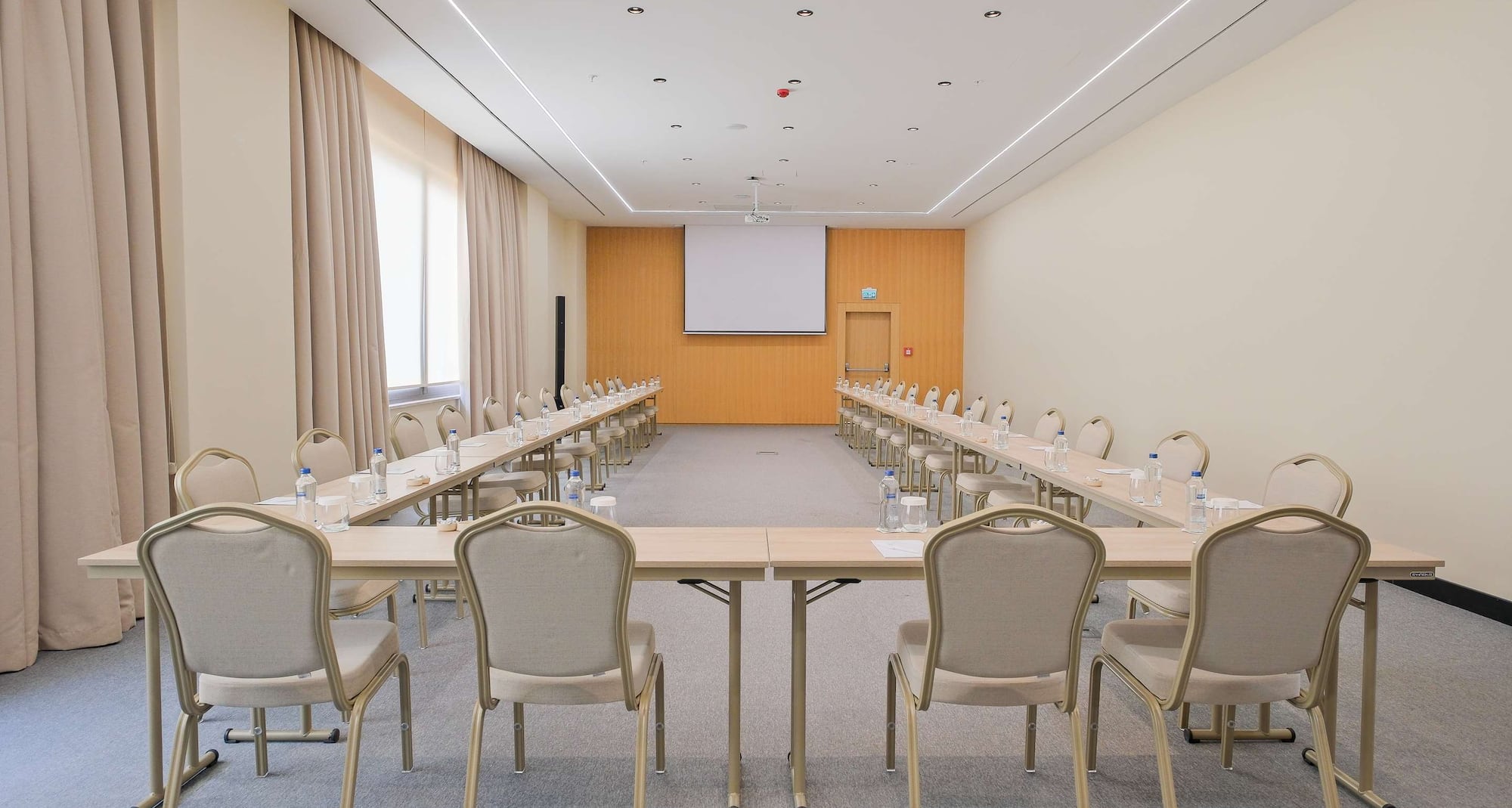 Radisson Hotel Mersin - Meeting room