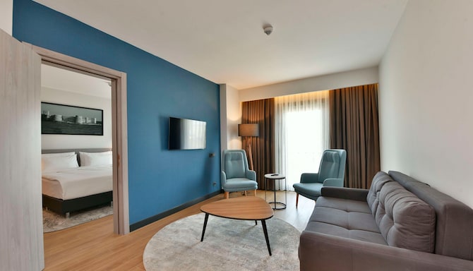 Radisson Hotel Mersin - Junior Suite - Sea View