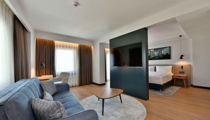 Radisson Hotel Mersin - Suite - Sea View
