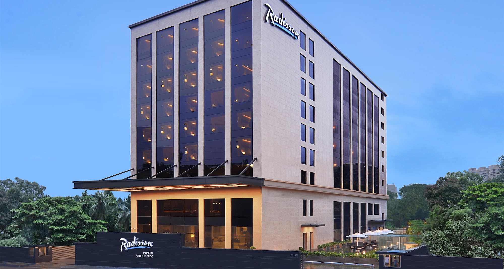 Radisson Hotel Mumbai Andheri MIDC - Facade