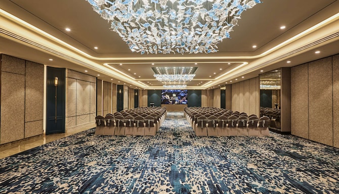 Radisson Hotel Mumbai Goregaon - Ballroom