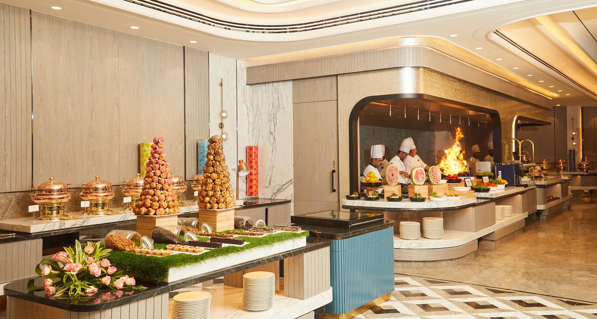 Radisson Hotel Mumbai Goregaon - Ballroom - live kitchen