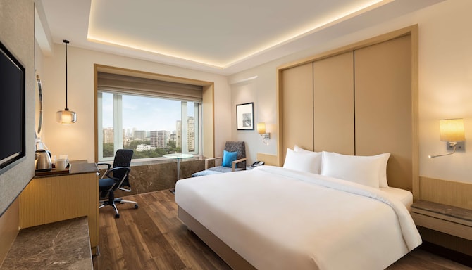 Radisson Hotel Mumbai Goregaon - Superior Room
