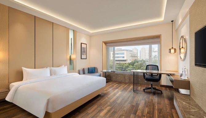 Radisson Hotel Mumbai Goregaon - Business Class Room