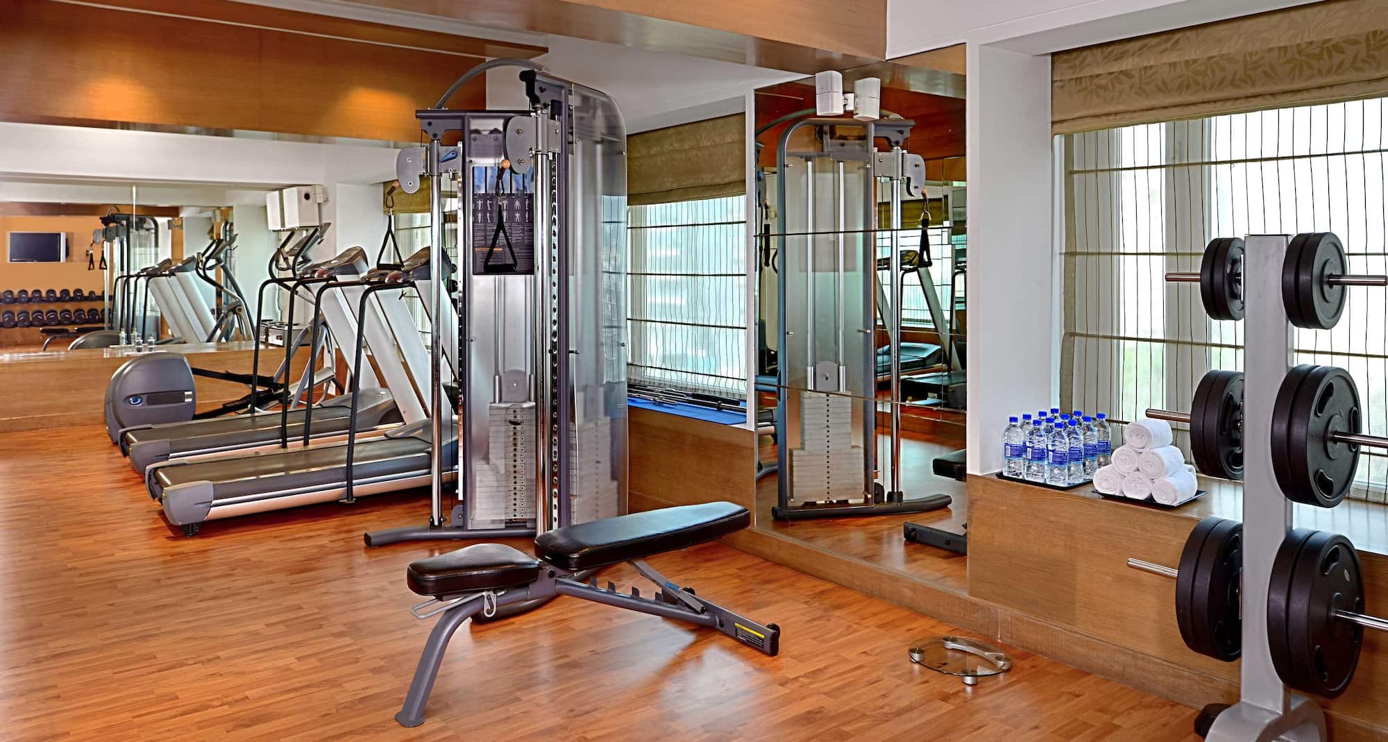 Radisson Hotel Mumbai Goregaon - Gym