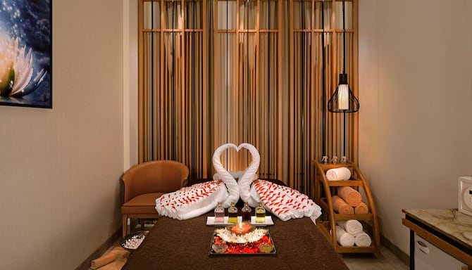 Radisson Hotel Mumbai Goregaon - Spa