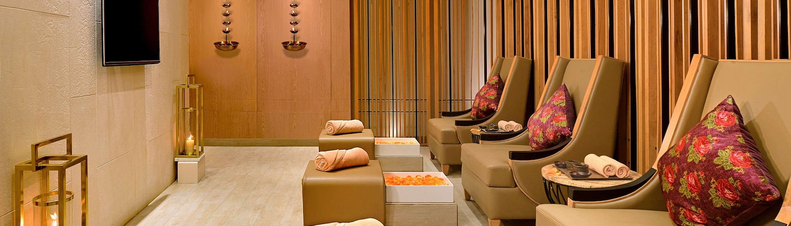 Radisson Hotel Mumbai Goregaon - Spa