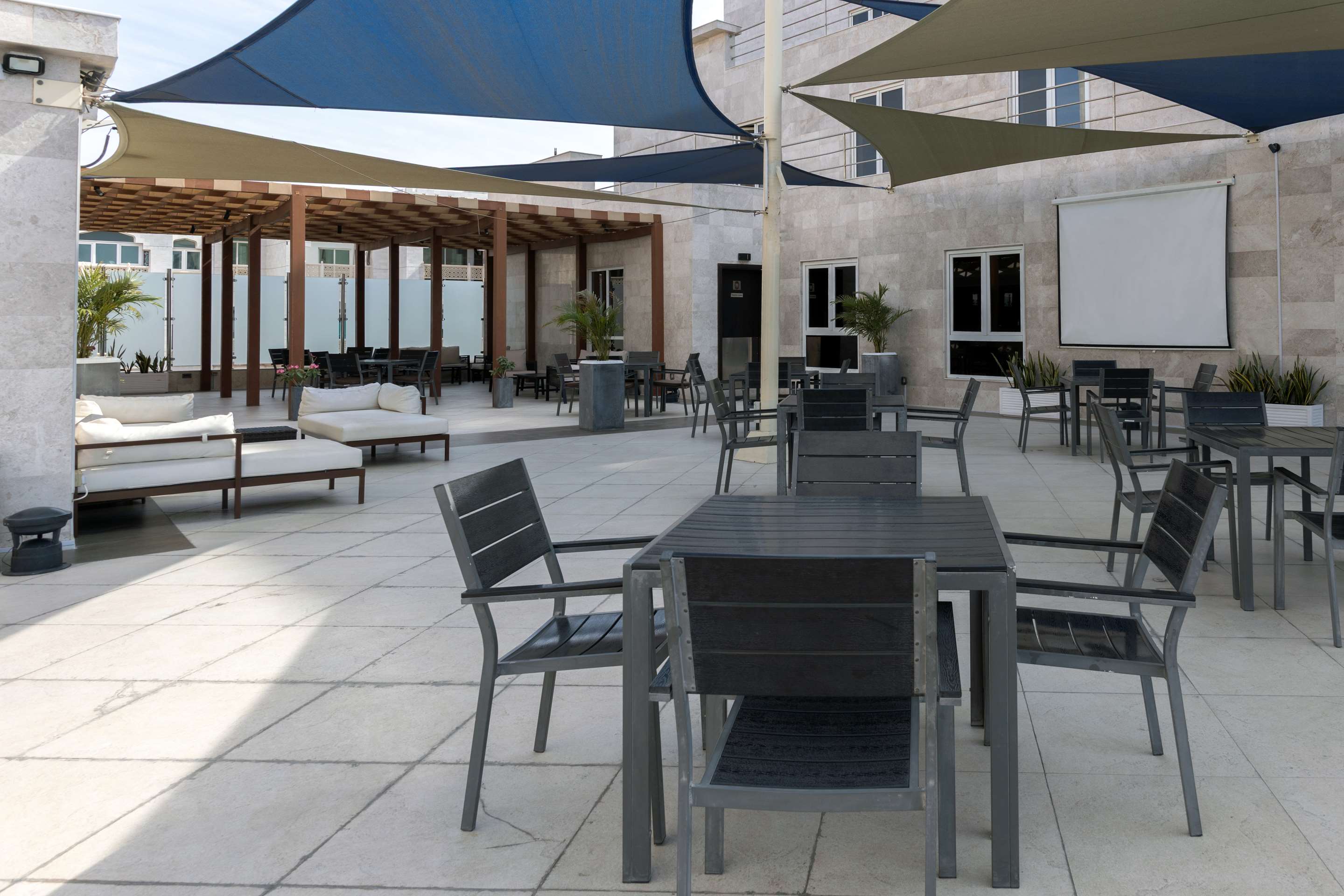 Bar Flamenco | Radisson Hotel Muscat Panorama