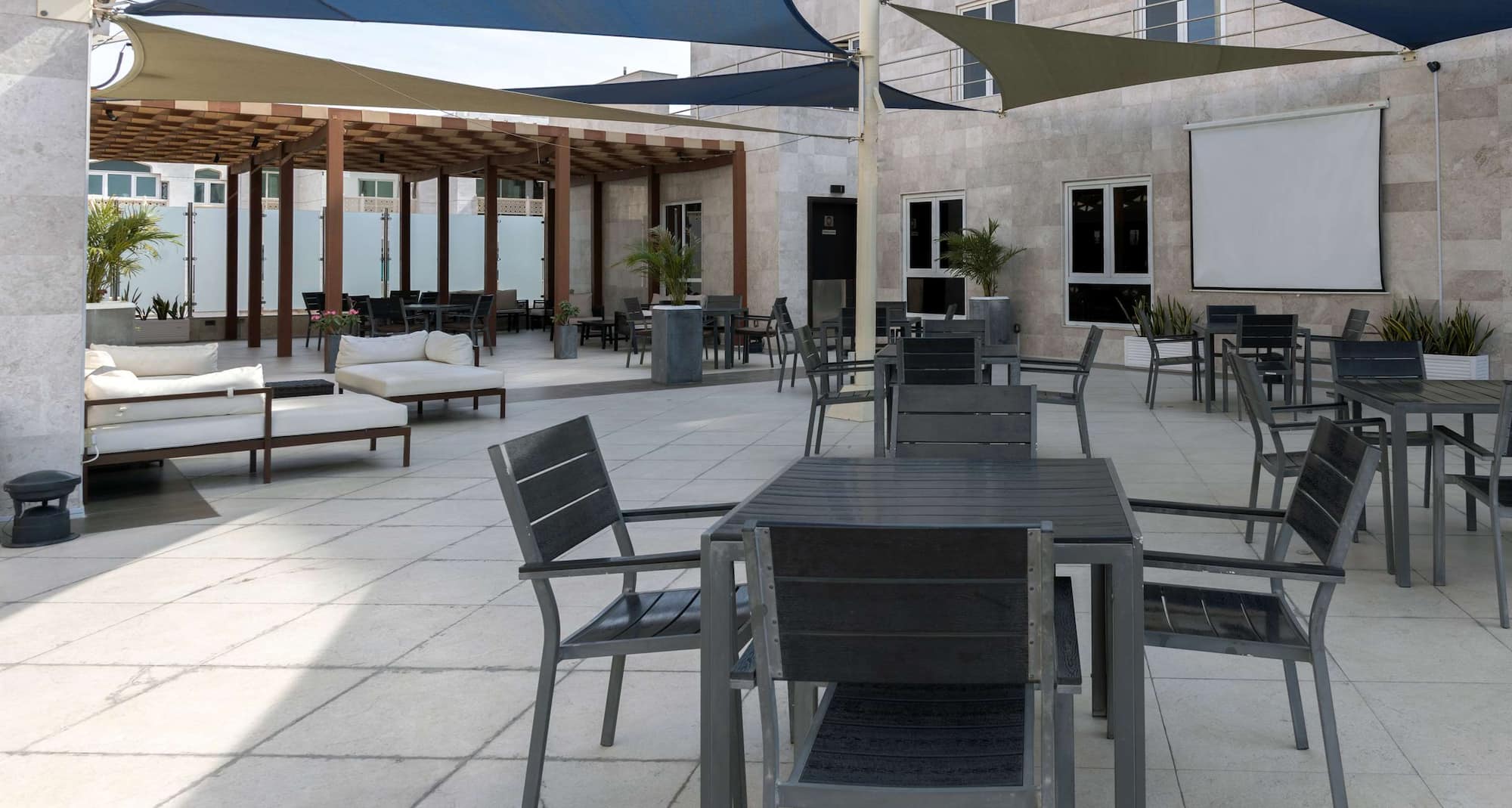 Radisson Hotel Muscat Panorama - Bar Flamenco