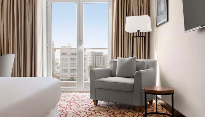 Radisson Hotel Muscat Panorama - Superior Room King