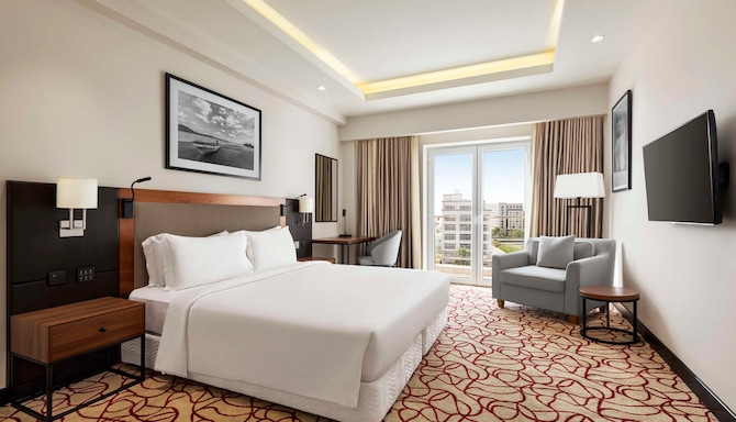 Radisson Hotel Muscat Panorama - Superior Room King