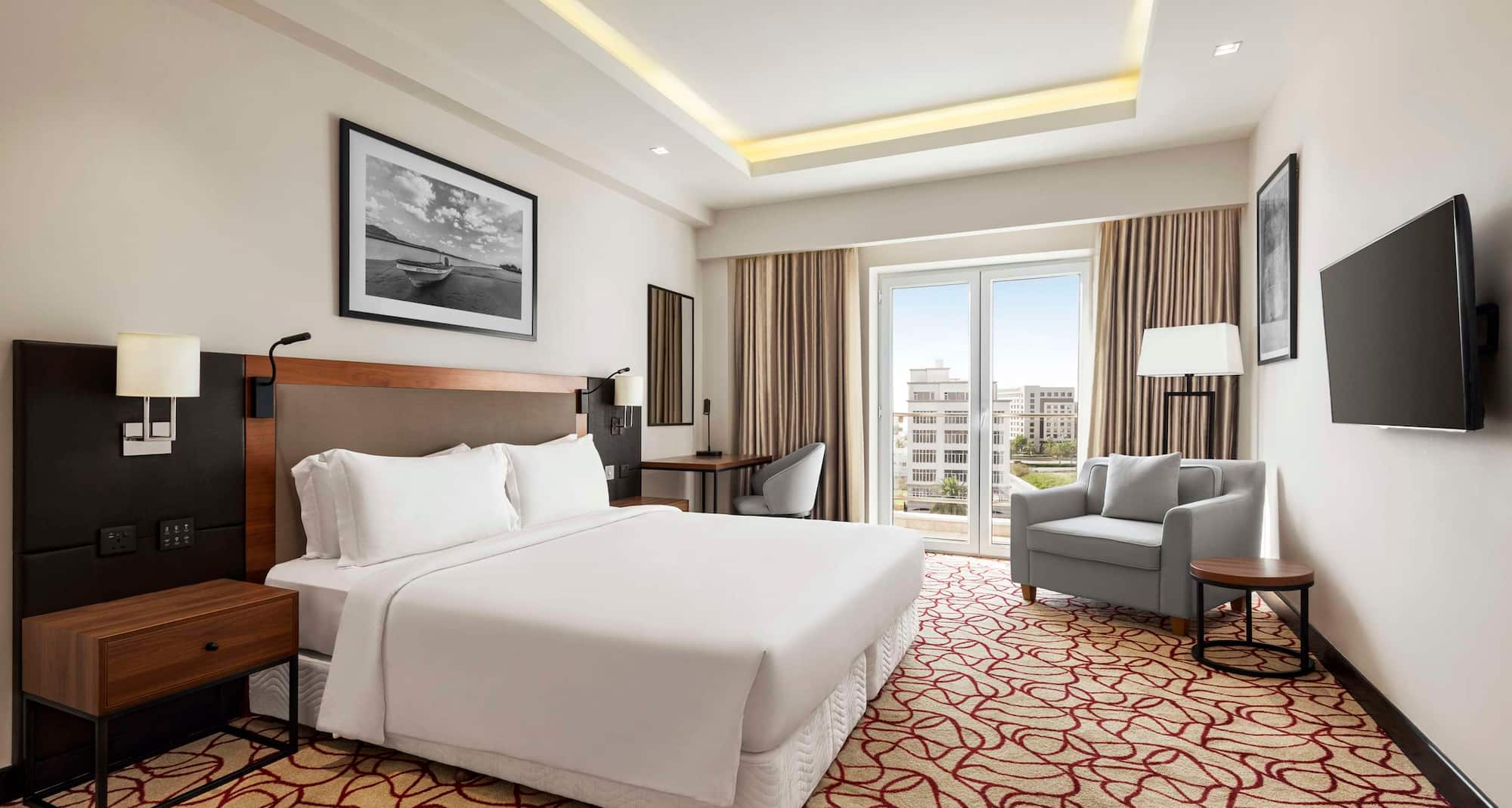 Radisson Hotel Muscat Panorama - Superior Room King