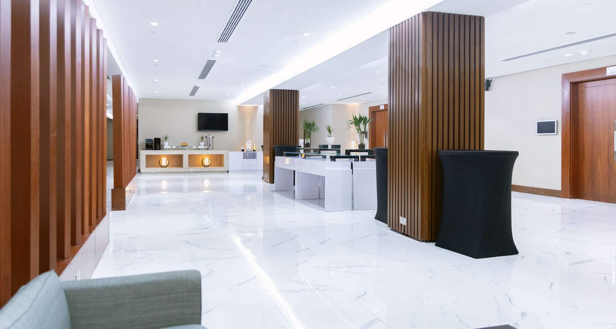 Radisson Hotel Muscat Panorama - Meeting and Events Breakout Area