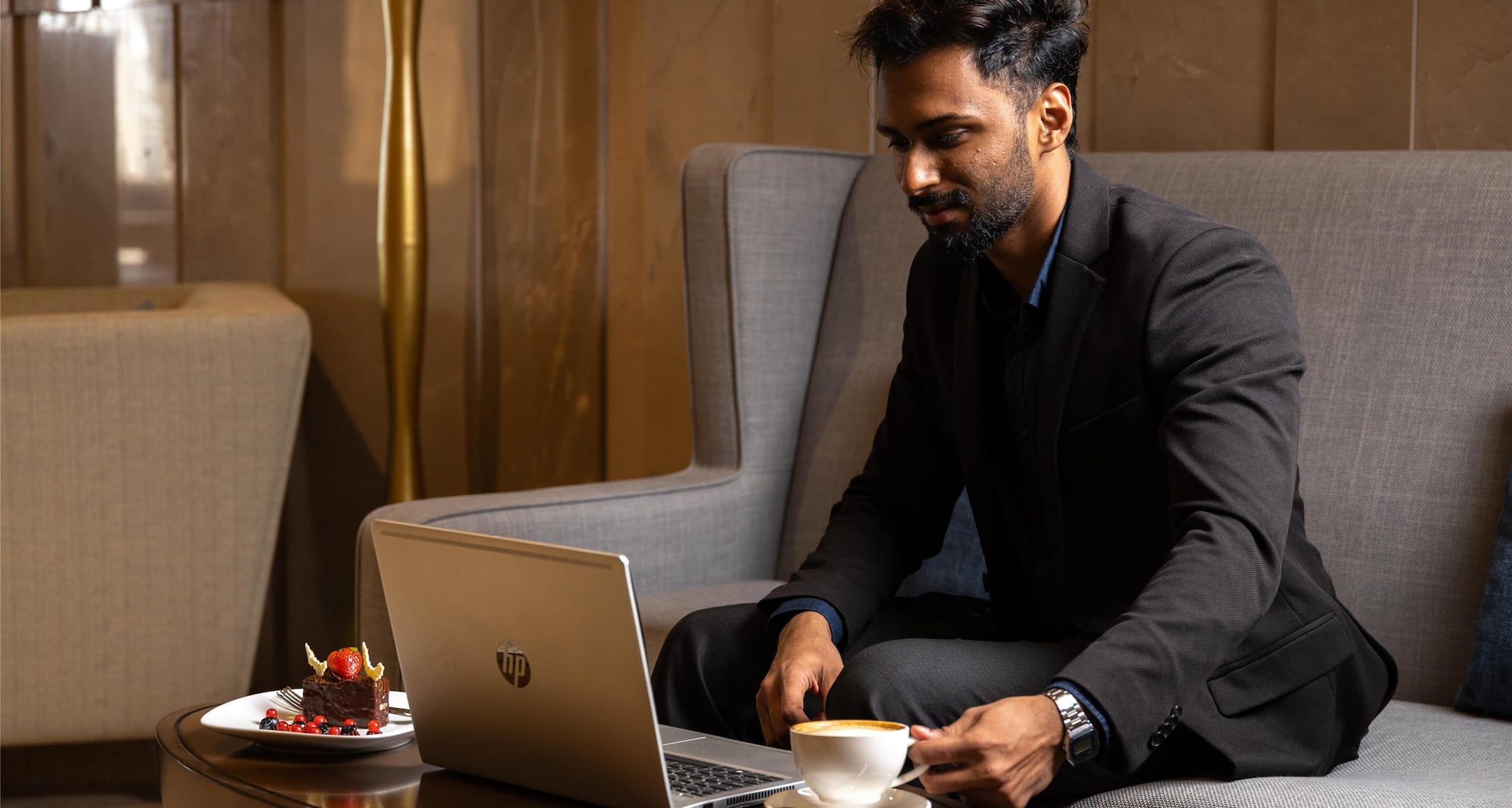 Radisson Hotel Muscat Panorama - Lobby Cafe