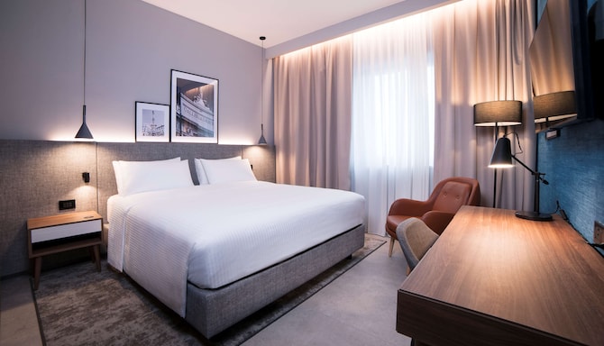 Radisson Hotel Naples Nola - Standard Room