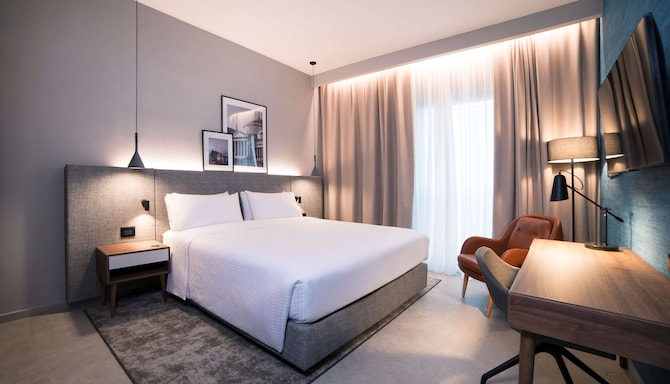 Radisson Hotel Naples Nola - Superior Room