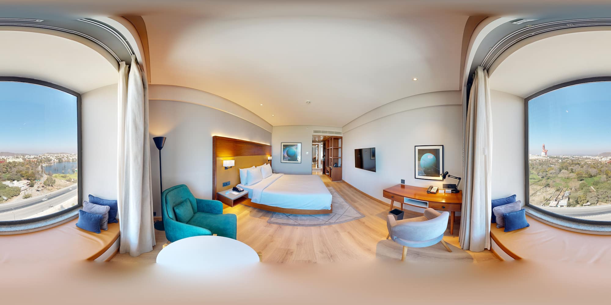 Radisson Hotel Nathdwara - Superior Statue view room