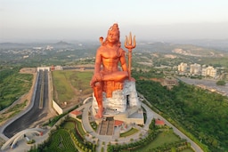 Radisson Hotel Nathdwara - Statue Of Belief
