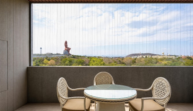 Radisson Hotel Nathdwara - Premium Suite with Terrace Shiva View