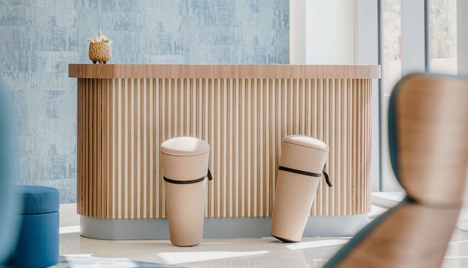 Radisson Hotel Nice Airport - Lobby