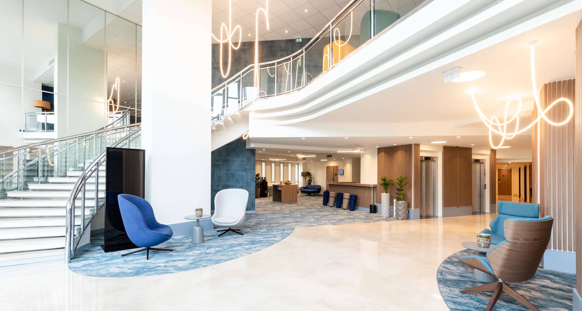 Radisson Hotel Nice Airport - Vue du lobby