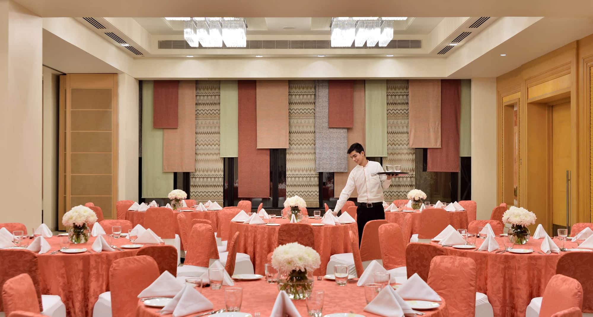 Radisson Hotel Noida - Senate