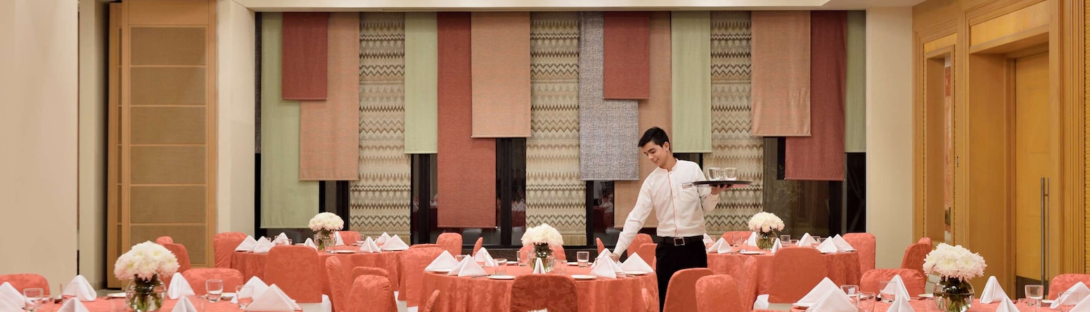 Radisson Hotel Noida - Senate