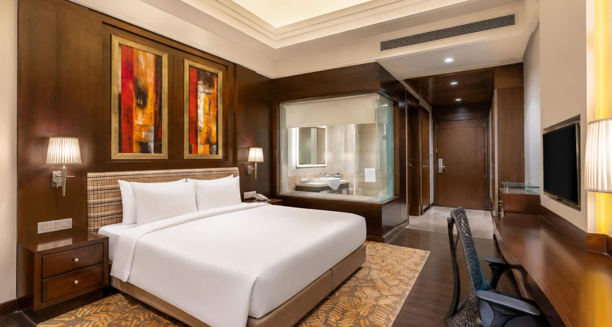 Radisson Hotel Noida - Business Class Room