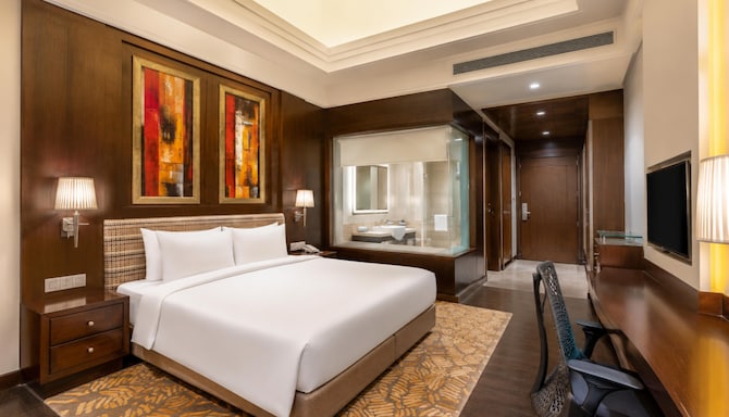 Radisson Hotel Noida - Business Class Room