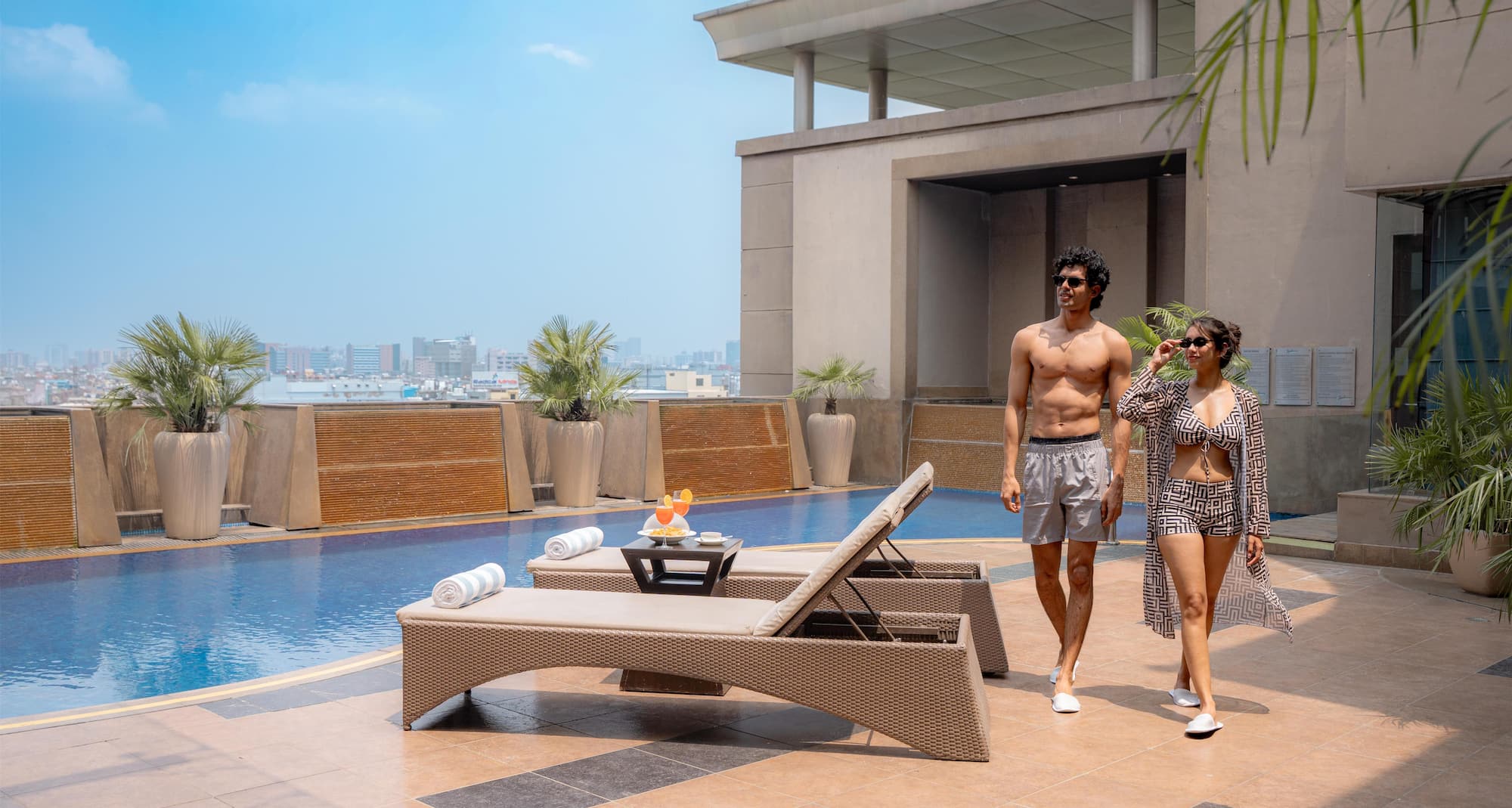 Radisson Hotel Noida - Pool