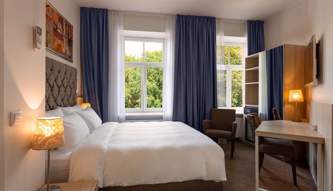 Radisson Hotel Old Town Riga - Standard Room - Park View