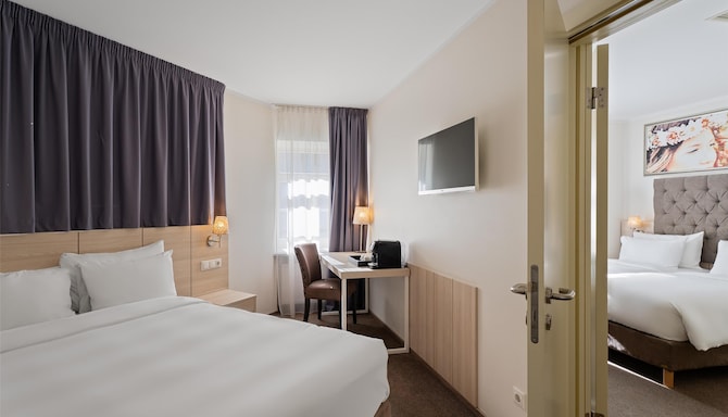 Radisson Hotel Old Town Riga - Family stay - 2 Connected Rooms