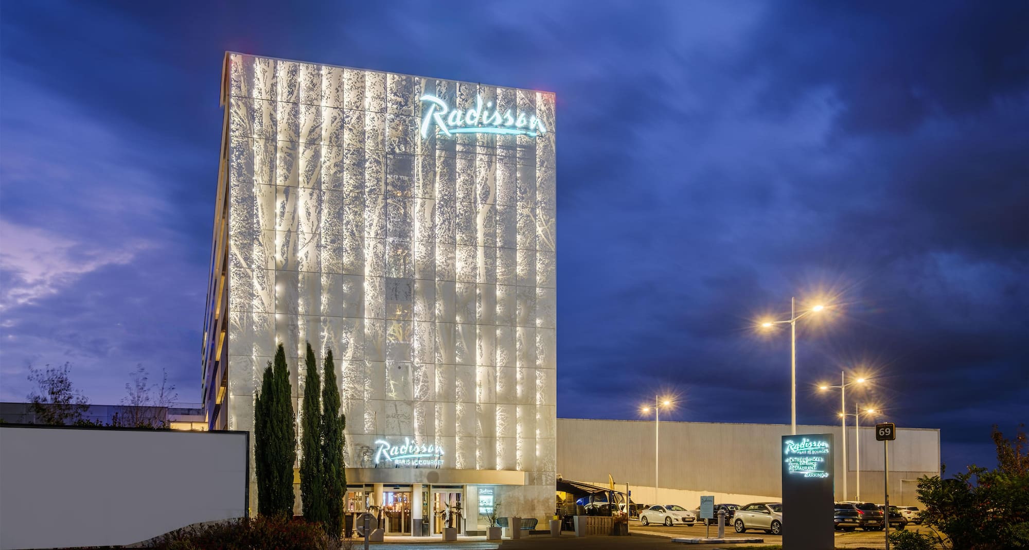 Radisson Hotel Paris Le Bourget - 外景