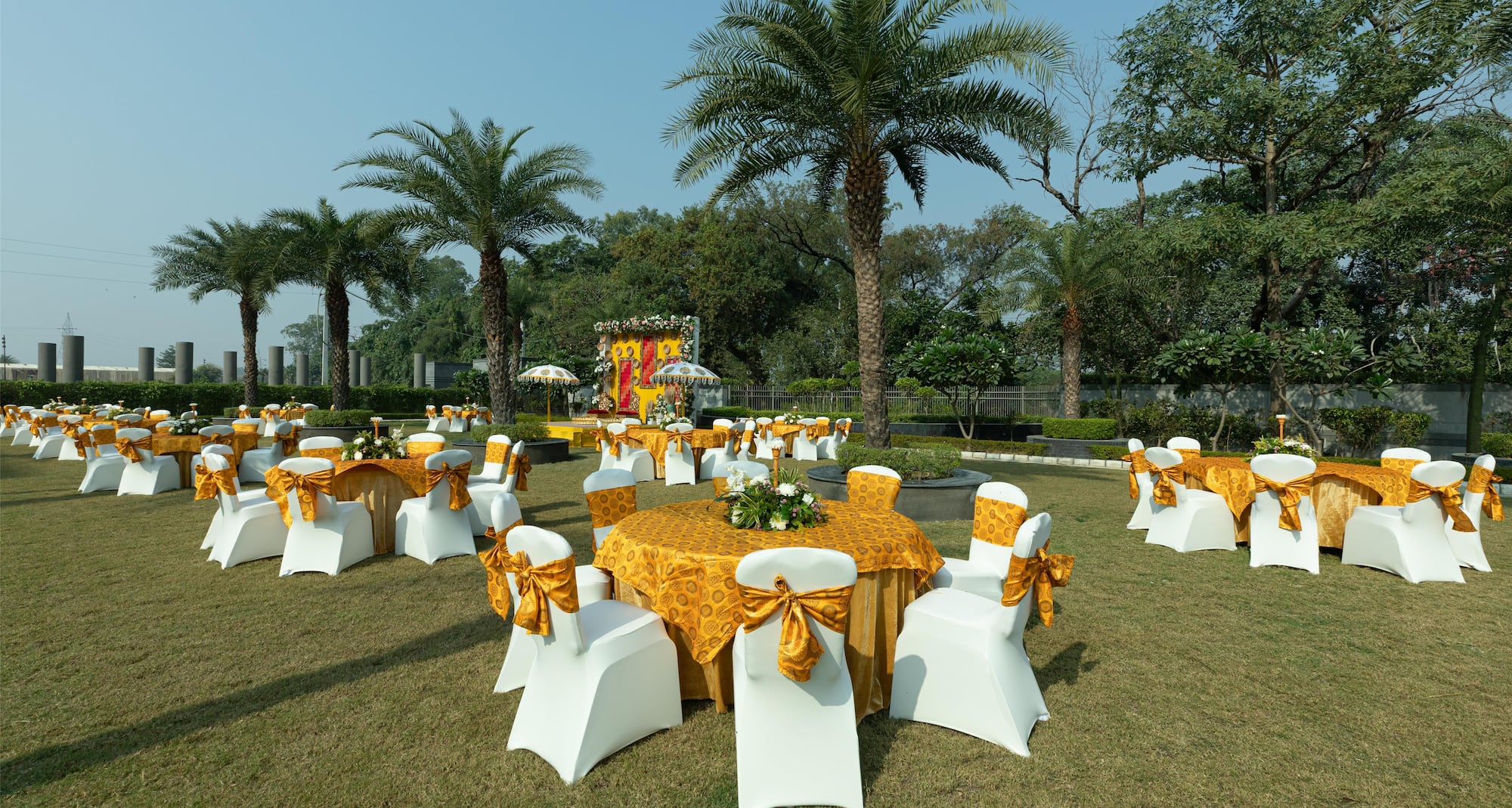 Radisson Hotel Phagwara - Lawn Riwaz Lawn