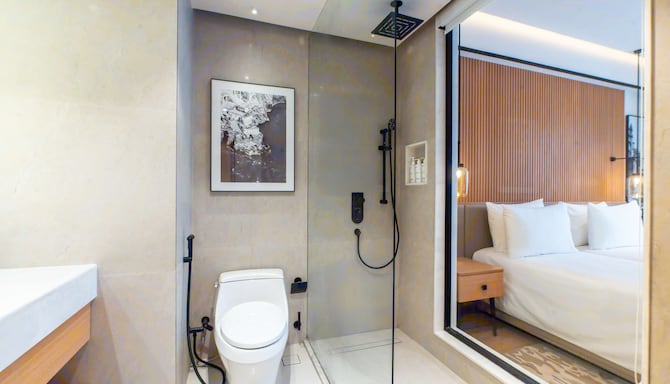 Radisson Hotel Prayagraj - Deluxe Bathroom